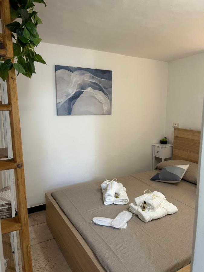 Bed and Breakfast Dimora Grimaldi Ostuni Esterno foto